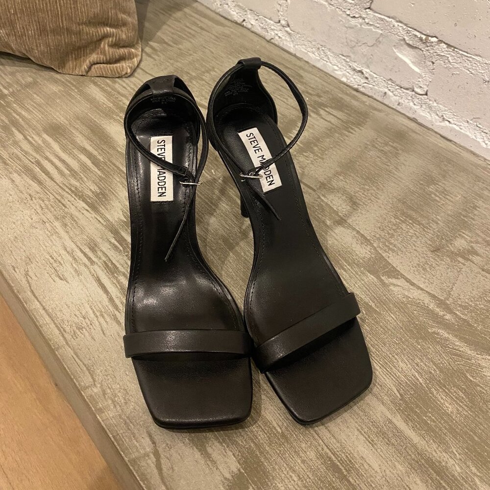 Piked Black Leather Size Women's US 7.5 Never Worn